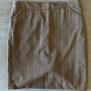 Theory Lined Pencil Skirt